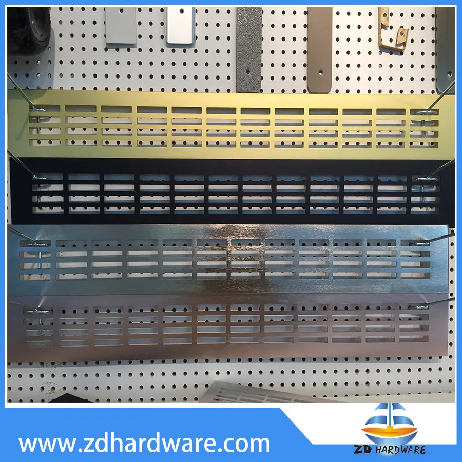 Rejillas de ventilaci&oacute;n de aluminio Perfiles Rejillas de ventilaci&oacute;n para gabinetes de cocina 